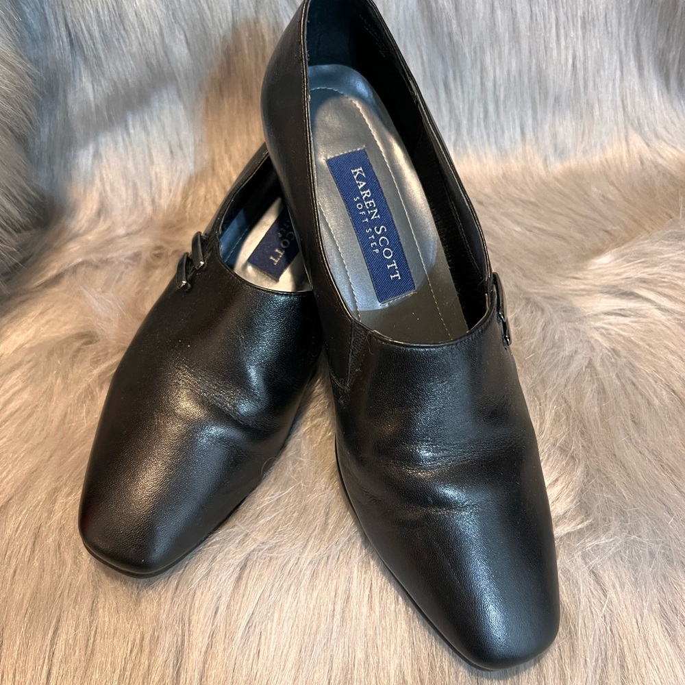 Karen Scott black slip on trouser shoe.